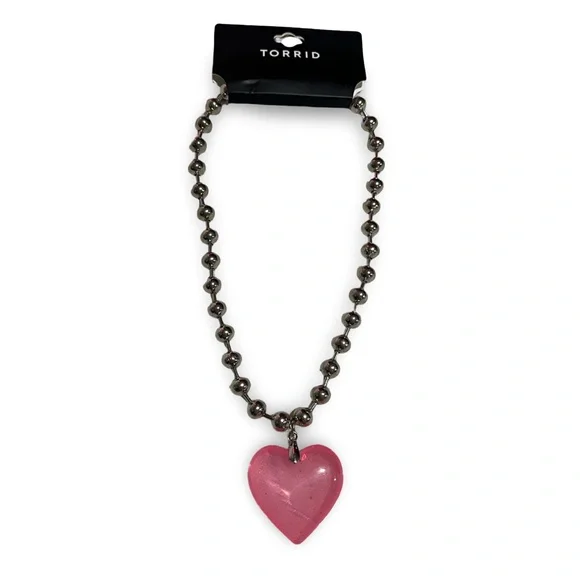 Torrid Shotbead Heart necklace - Picture 2 of 4